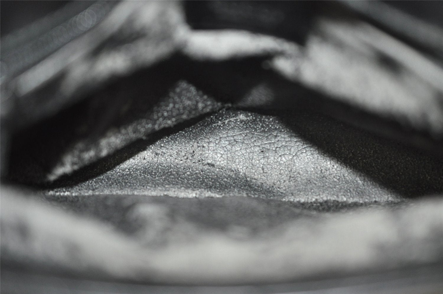 Authentic GUCCI Vintage Shoulder Bag Purse Leather Black Junk 0972I