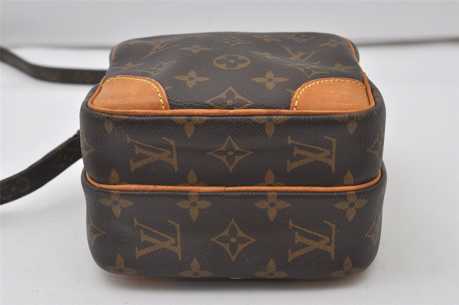 Authentic Louis Vuitton Monogram Amazone Shoulder Cross Body Bag M45236 LV 0972J