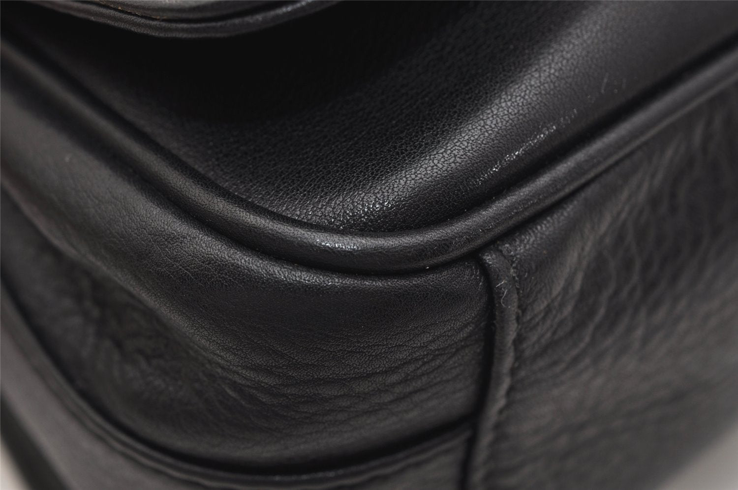 Authentic GUCCI Vintage Shoulder Cross Body Bag Purse Leather Black Junk 0973K