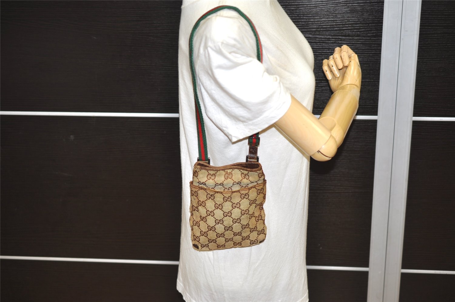 Authentic GUCCI Web Sherry Line Shoulder Bag GG Canvas Leather Brown Junk 0974K
