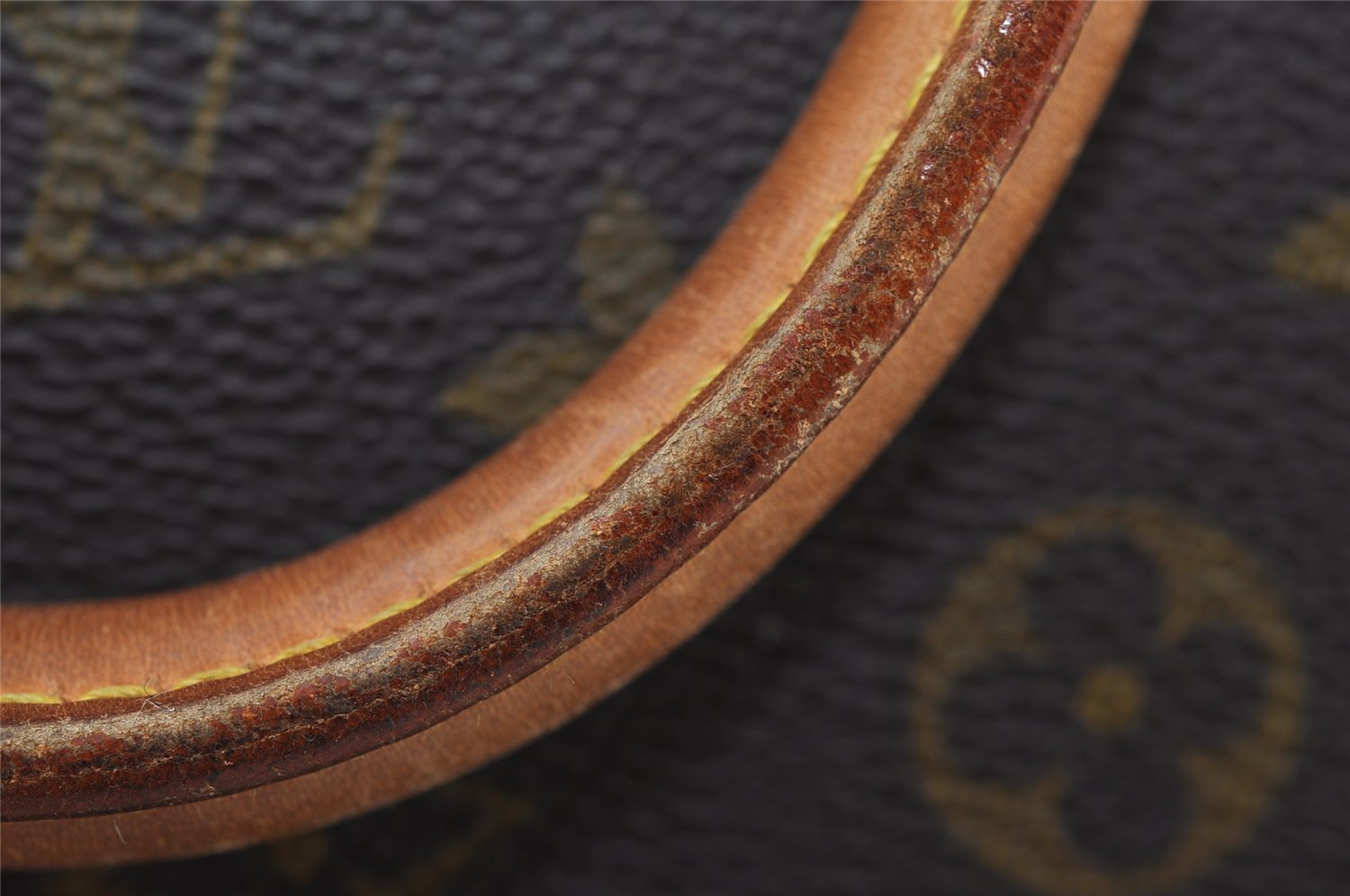 Authentic Louis Vuitton Monogram Alma Hand Bag Purse M51130 LV 0976J