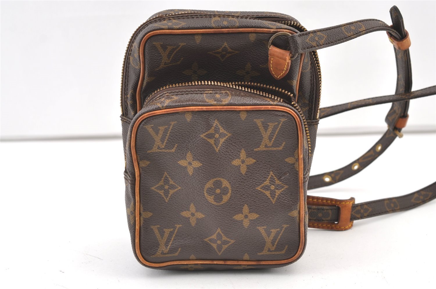 Auth Louis Vuitton Monogram Mini Amazone Shoulder Cross Bag M45238 LV Junk 0977K