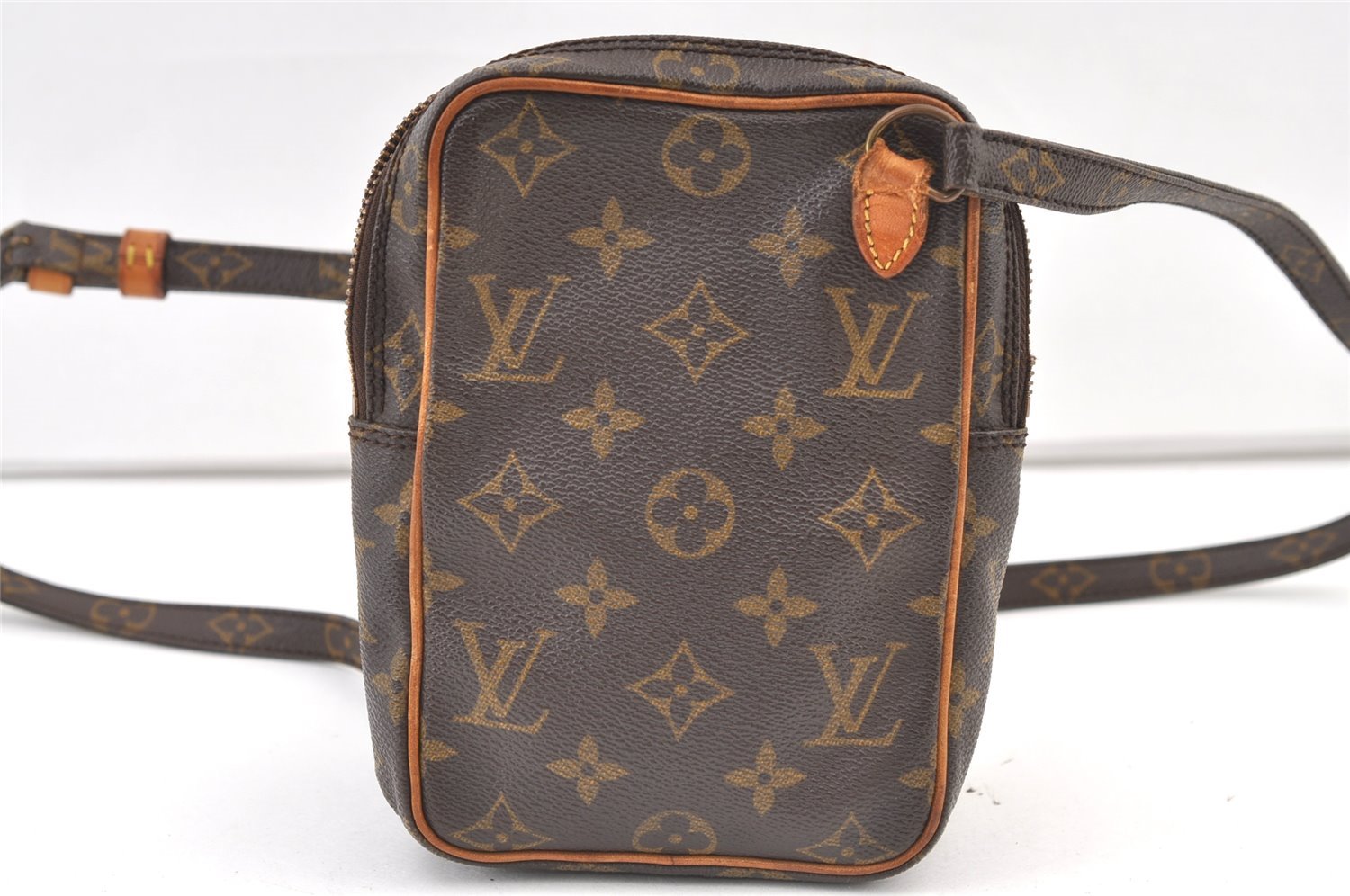 Auth Louis Vuitton Monogram Mini Amazone Shoulder Cross Bag M45238 LV Junk 0978K