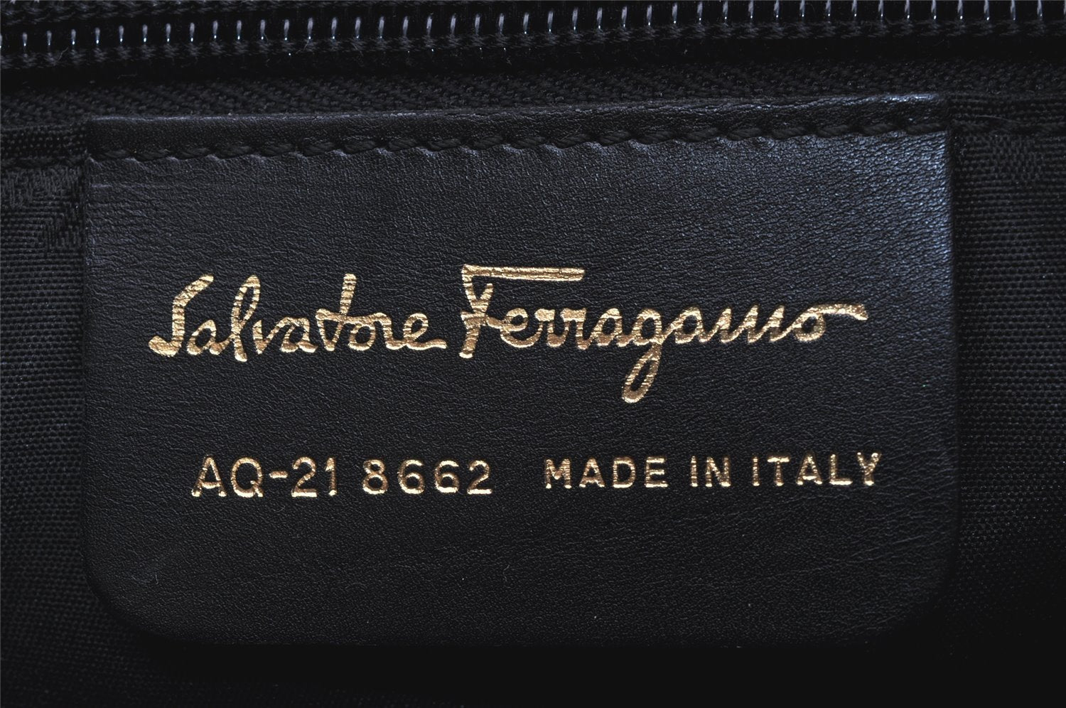 Authentic Salvatore Ferragamo Gancini Vintage Leather Shoulder Bag Black 0981I