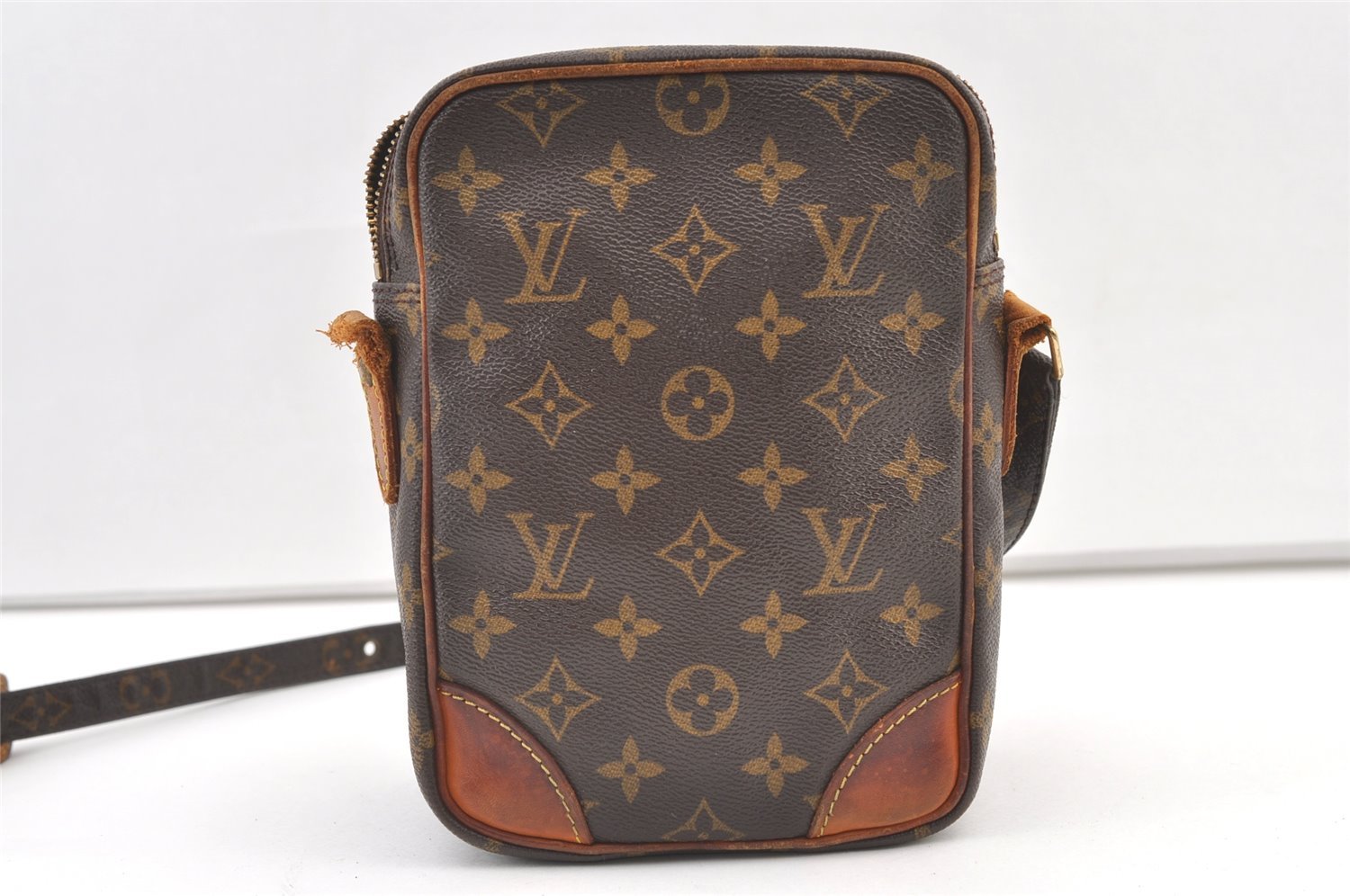 Authentic Louis Vuitton Monogram Amazone Shoulder Cross Bag M45236 Junk 0981K