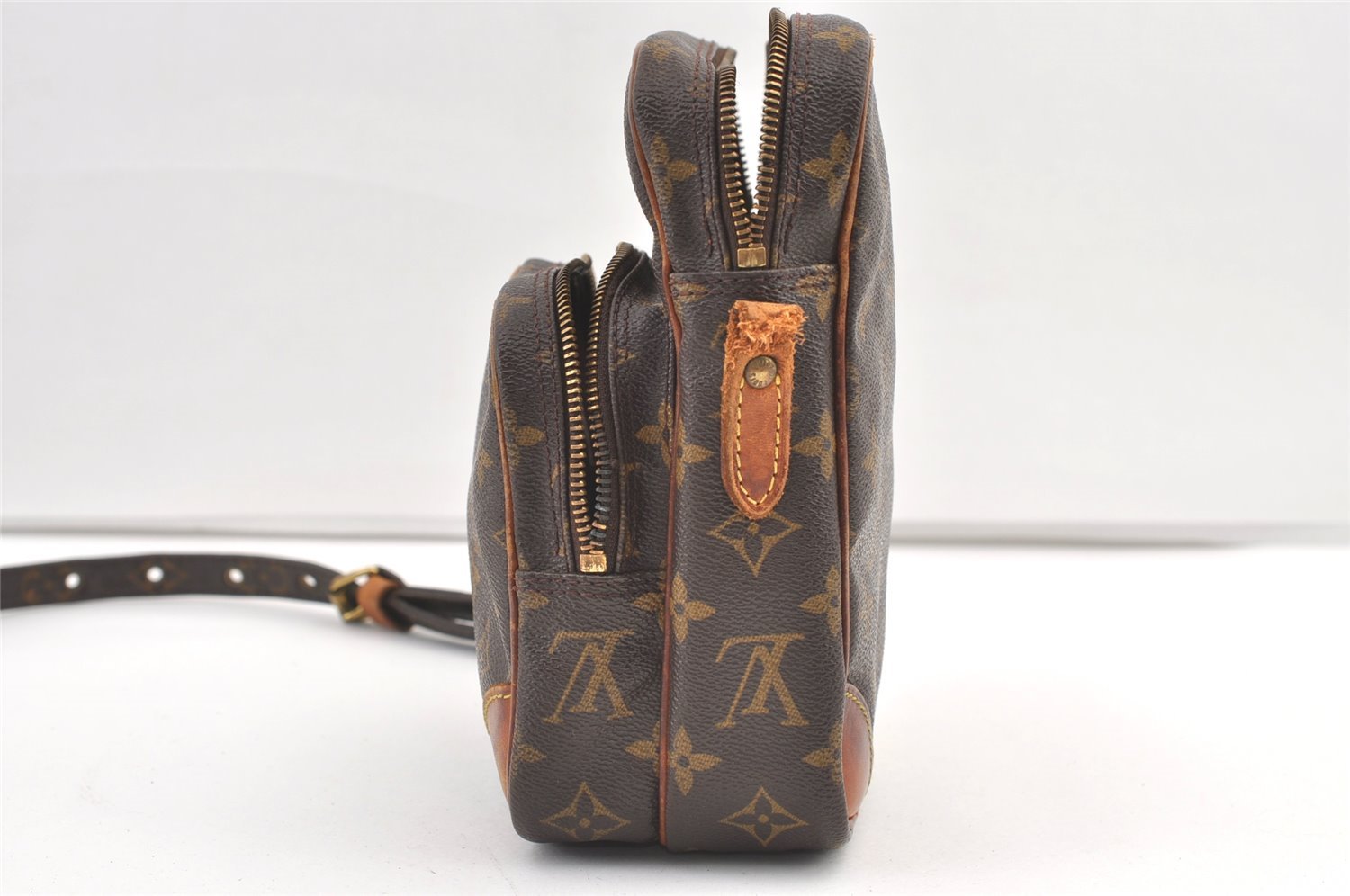 Authentic Louis Vuitton Monogram Amazone Shoulder Cross Bag M45236 Junk 0981K