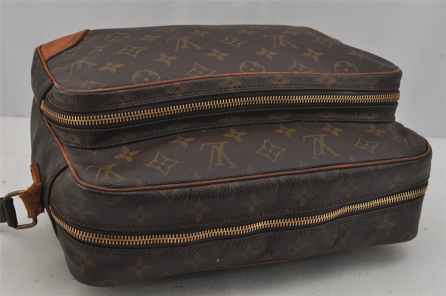 Authentic Louis Vuitton Monogram Nile Shoulder Cross Body Bag M45244 Junk 0982J