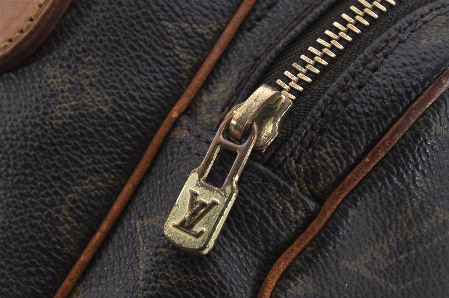 Authentic Louis Vuitton Monogram Nile Shoulder Cross Body Bag M45244 Junk 0982J