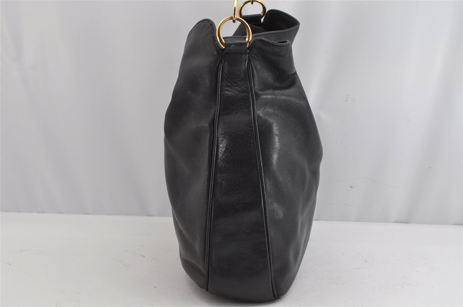 Authentic GUCCI Bamboo Vintage Shoulder Hand Bag Purse Leather Black Junk 0982K