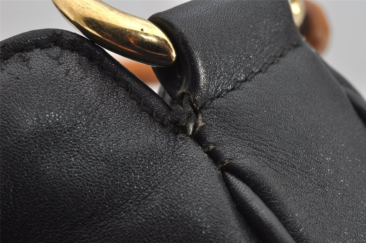 Authentic GUCCI Bamboo Vintage Shoulder Hand Bag Purse Leather Black Junk 0982K