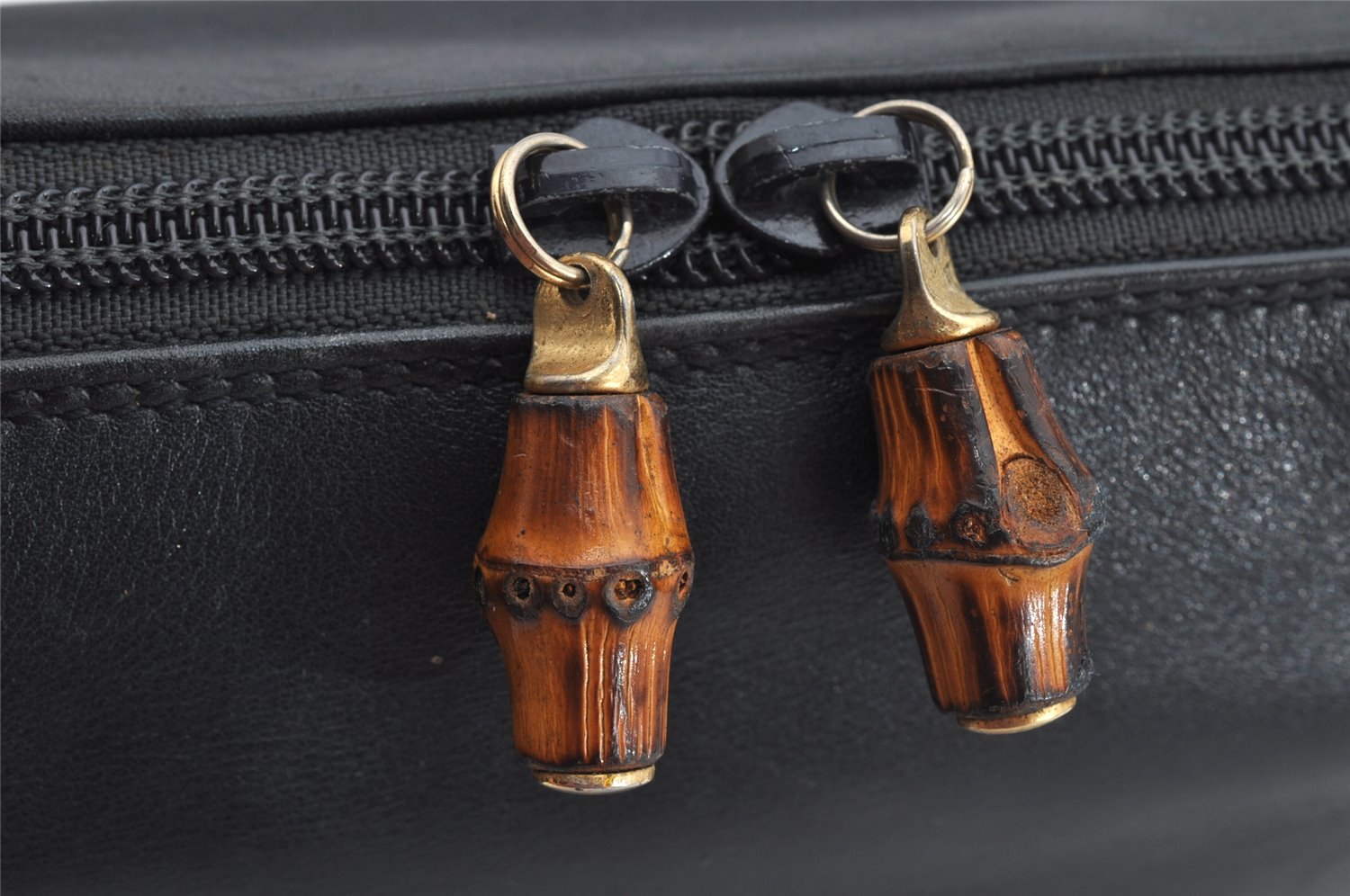 Authentic GUCCI Bamboo 2way Hand Shoulder Bag Leather Navy Blue Junk 0983K