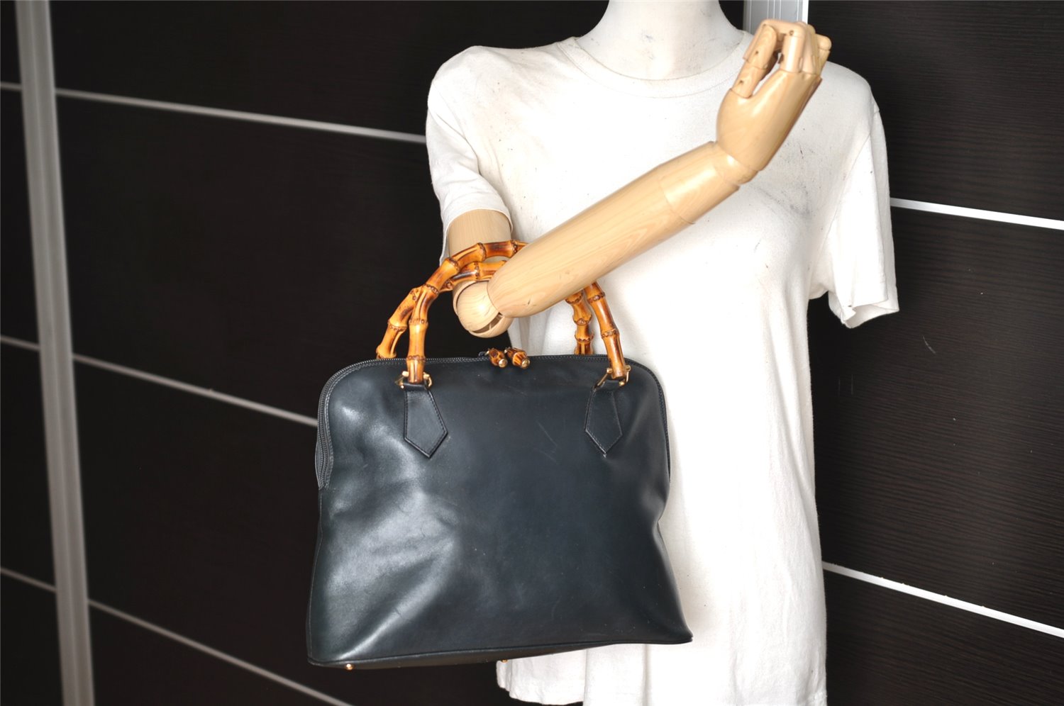Authentic GUCCI Bamboo 2way Hand Shoulder Bag Leather Navy Blue Junk 0983K