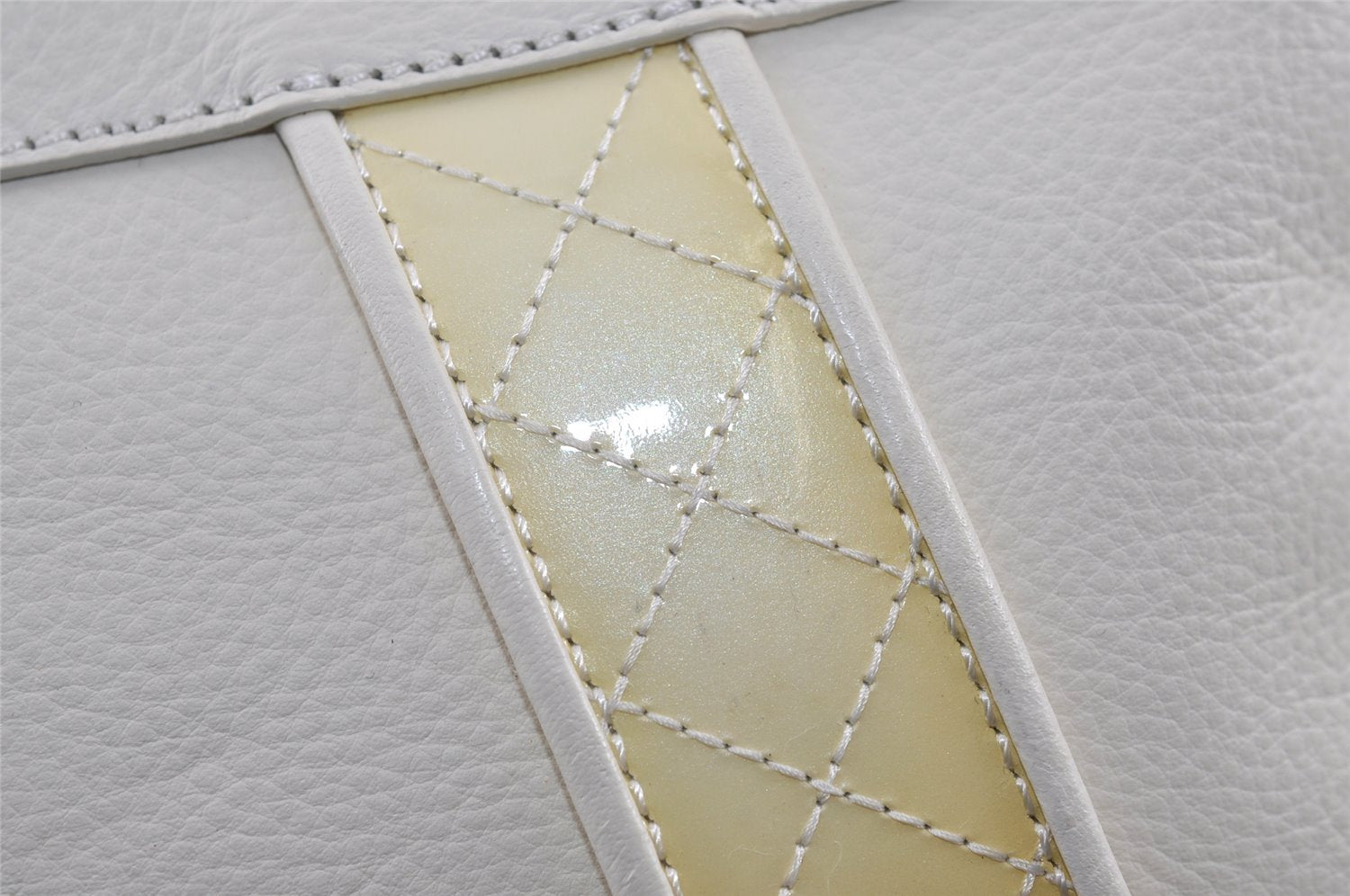 Authentic BURBERRY Vintage Leather Shoulder Hand Bag Purse White 0985J