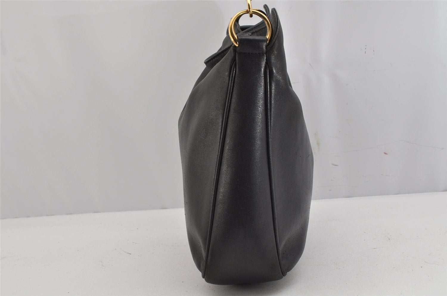 Authentic GUCCI Bamboo Vintage Shoulder Hand Bag Purse Leather Black Junk 0987K