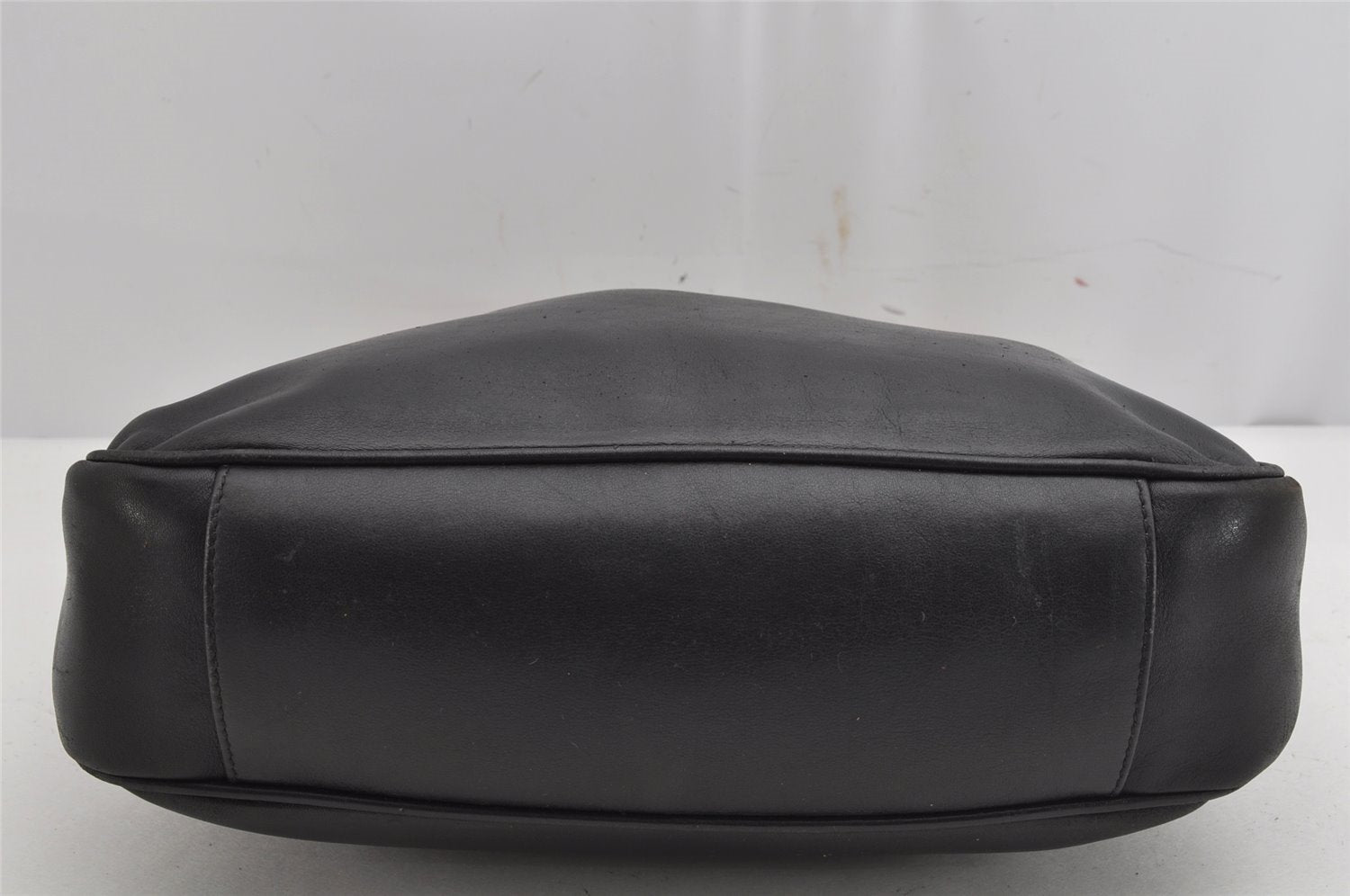 Authentic GUCCI Bamboo Vintage Shoulder Hand Bag Purse Leather Black Junk 0987K