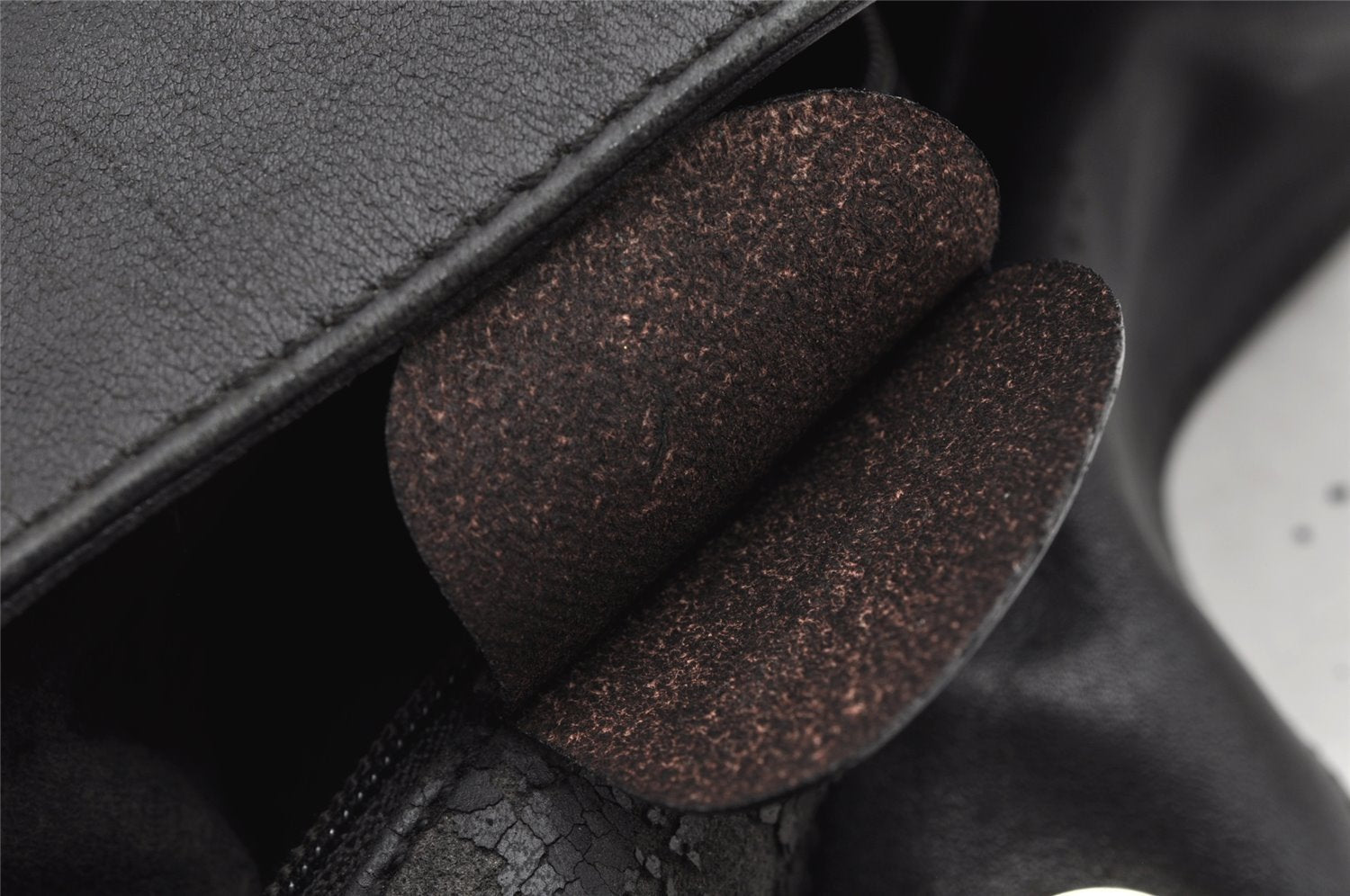 Authentic GUCCI Bamboo Vintage Shoulder Hand Bag Purse Leather Black Junk 0987K