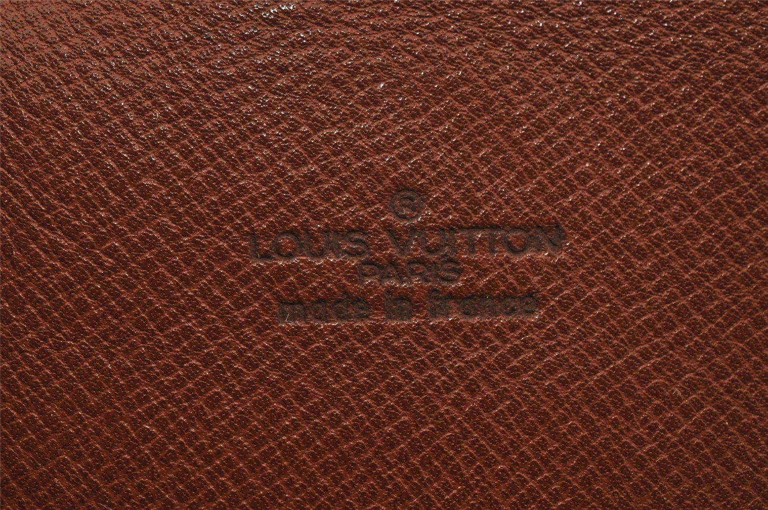 Authentic Louis Vuitton Monogram Saint Cloud MM M51243 Shoulder Cross Bag 0989J