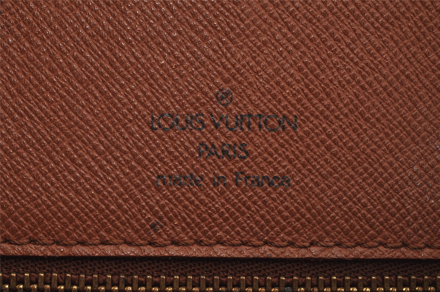 Authentic Louis Vuitton Monogram Saint Cloud MM M51243 Shoulder Cross Bag 0995J