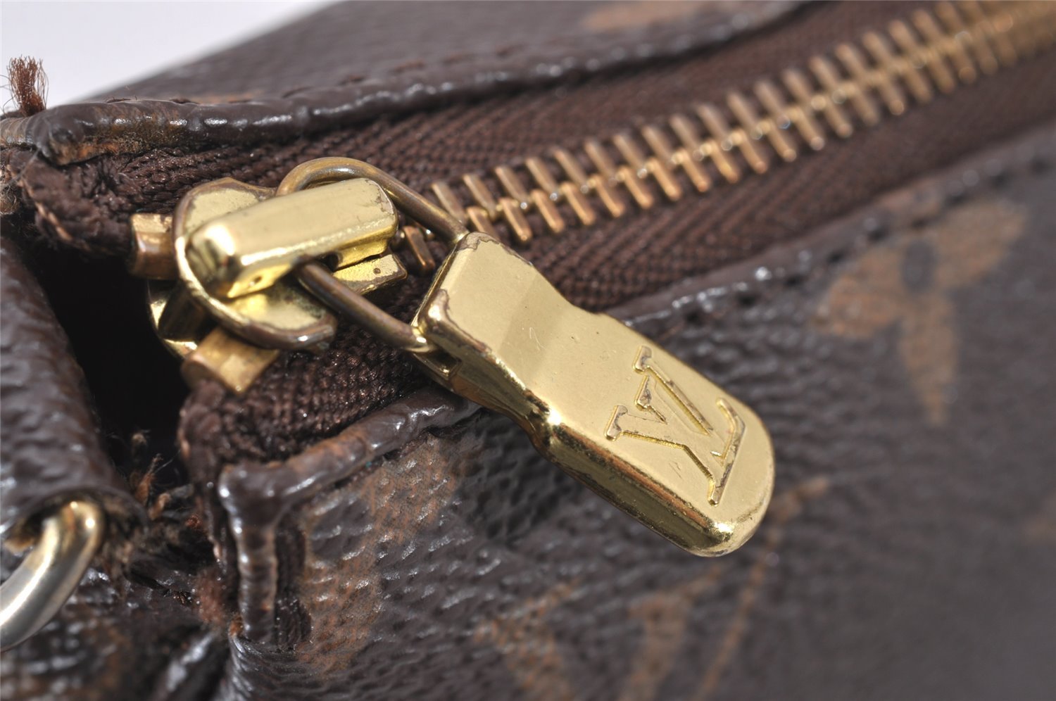 Authentic Louis Vuitton Monogram Pochette Accessoires Pouch M51980 LV Junk 1002J