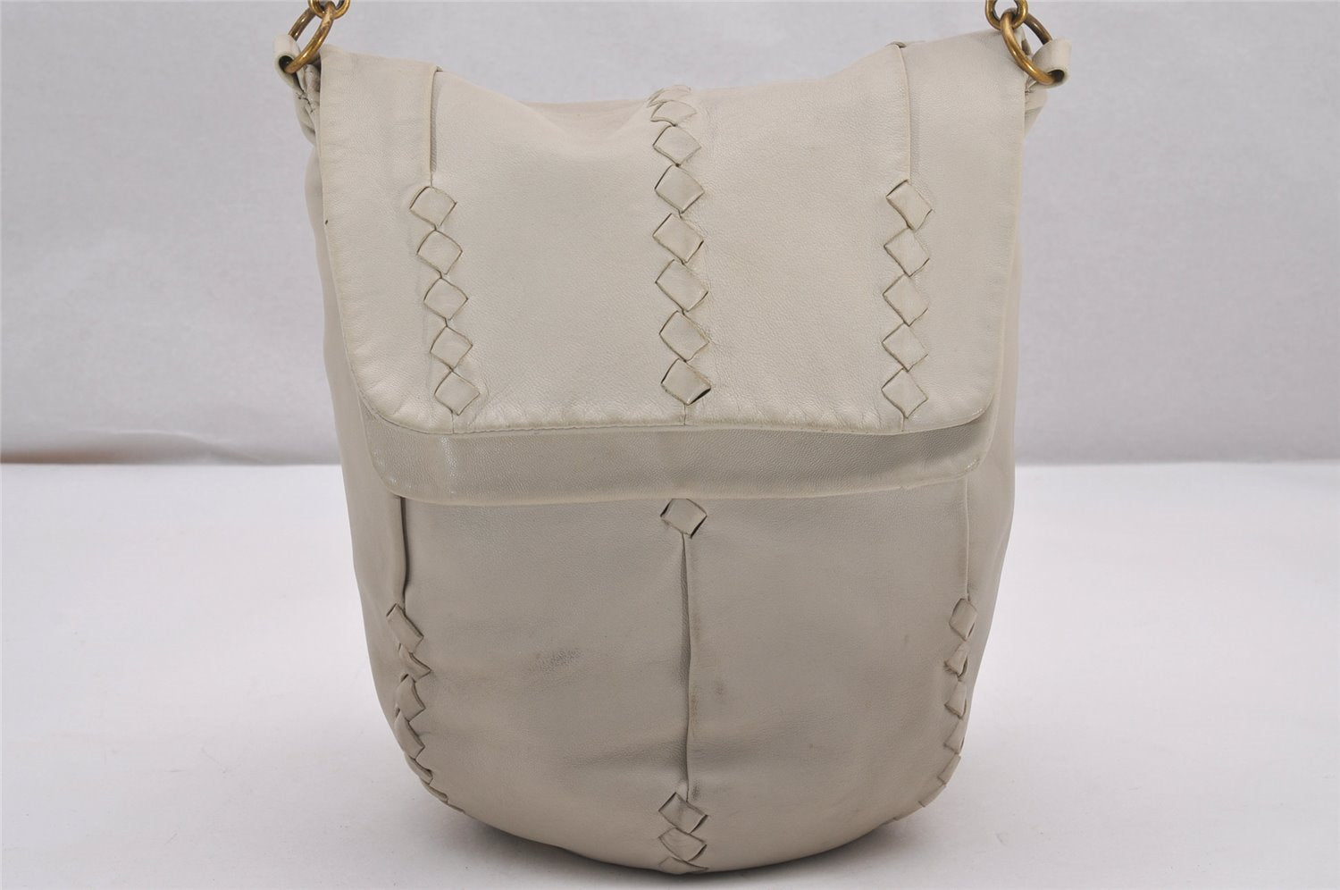 Authentic BOTTEGA VENETA Intrecciato Leather Shoulder Bag Purse White 1003J