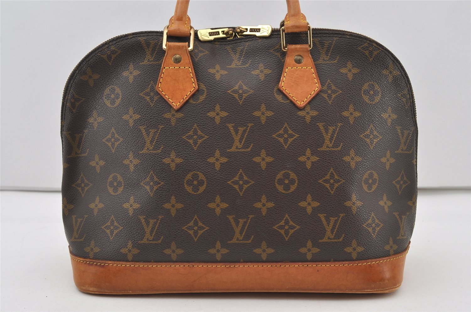 Authentic Louis Vuitton Monogram Alma Hand Bag Purse M51130 LV 1020J