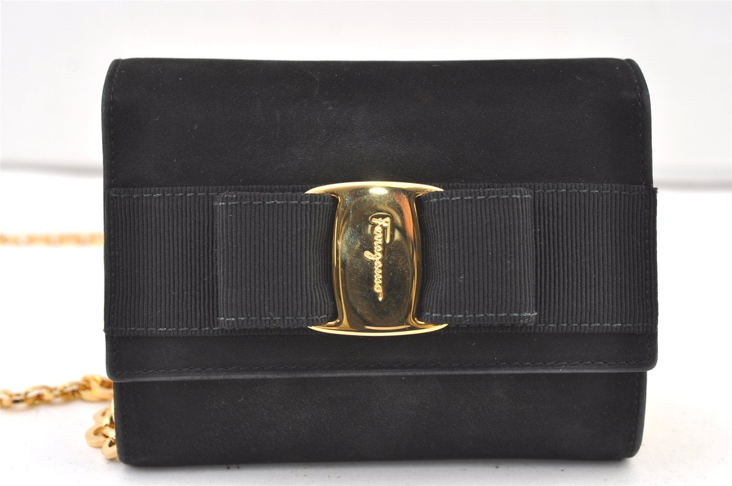 Authentic Salvatore Ferragamo Vara Ribbon Shoulder Bag Suede Leather Black 1023K