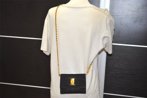 Authentic Salvatore Ferragamo Vara Ribbon Shoulder Bag Suede Leather Black 1023K