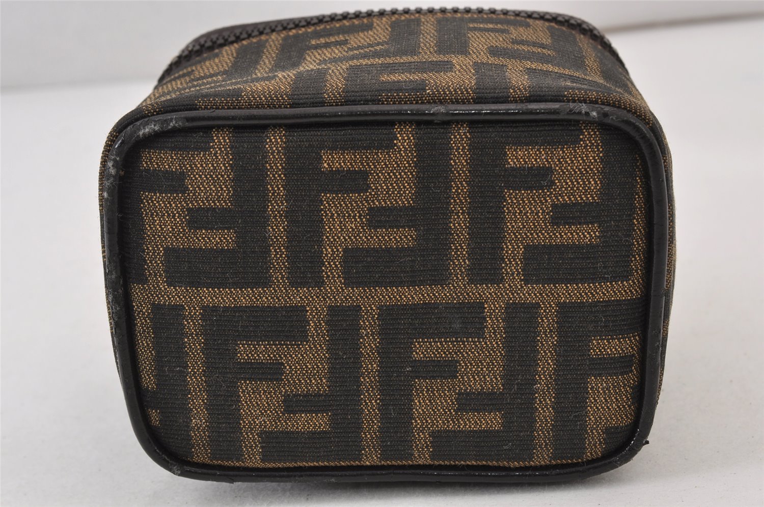 Authentic FENDI Zucca Hand Pouch Purse Canvas Leather Brown 1025K