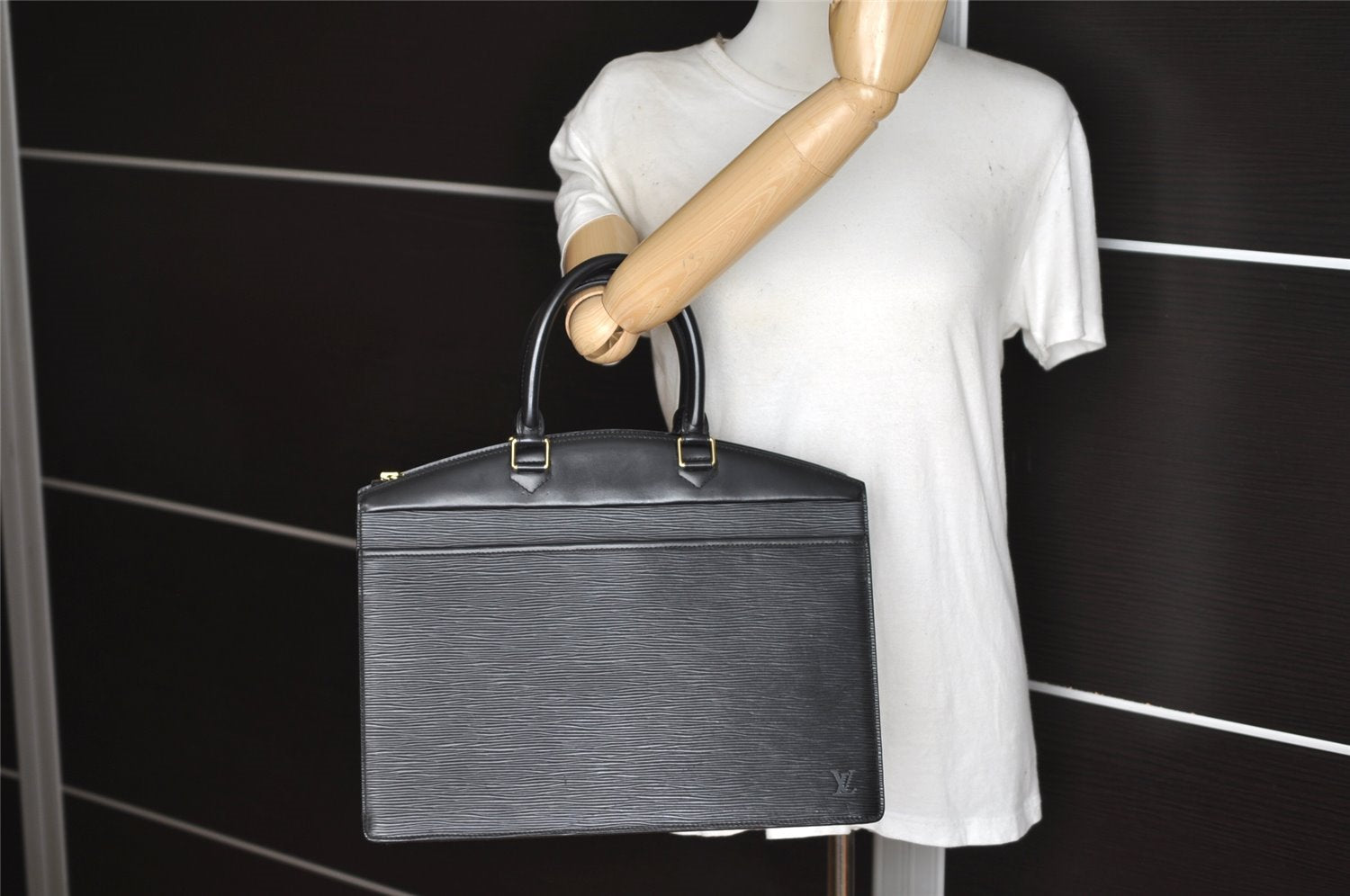 Authentic Louis Vuitton Epi Riviera Hand Bag Black M48182 LV Junk 1027J