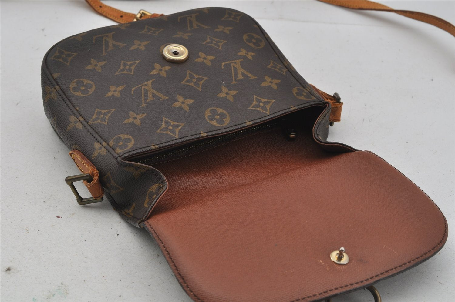 Authentic Louis Vuitton Monogram Saint Cloud MM M51243 Shoulder Bag Junk 1028J
