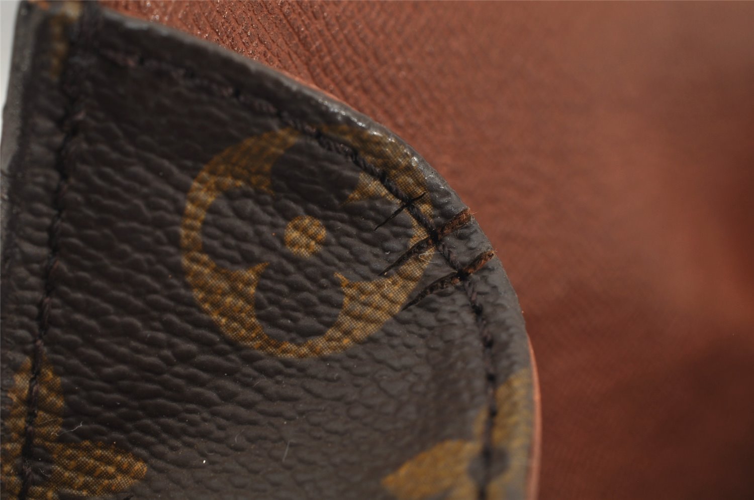 Authentic Louis Vuitton Monogram Saint Cloud MM M51243 Shoulder Bag Junk 1028J