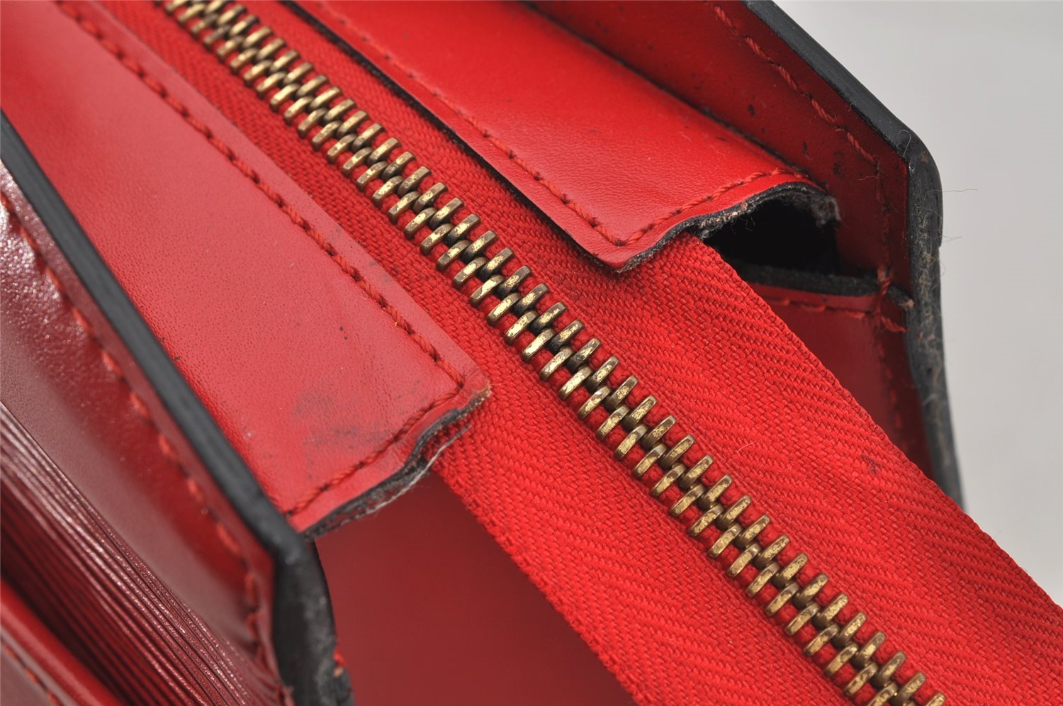 Authentic Louis Vuitton Epi Riviera Hand Bag Red M48187 LV Junk 1030J