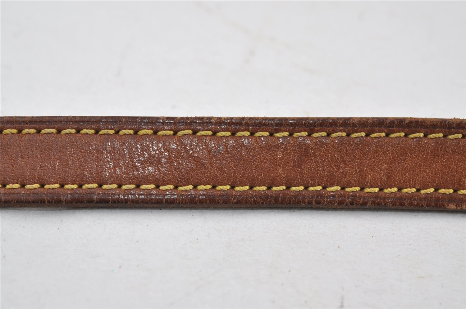 Authentic Louis Vuitton Leather Shoulder Strap Beige 39.2