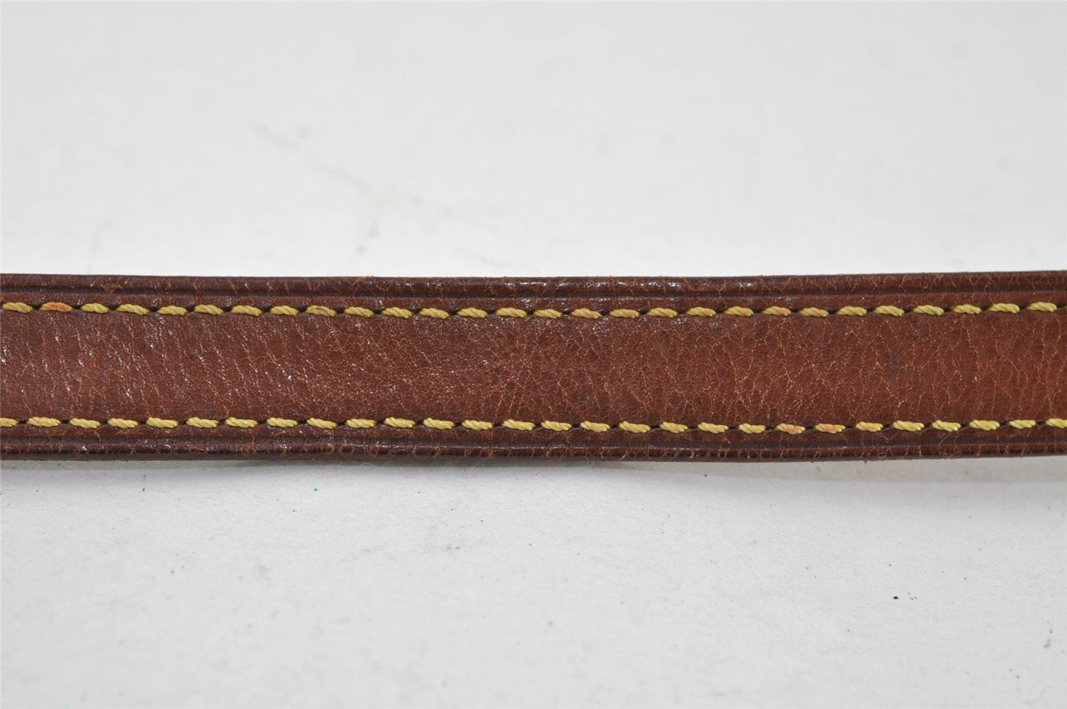 Authentic Louis Vuitton Leather Shoulder Strap Beige 39.2