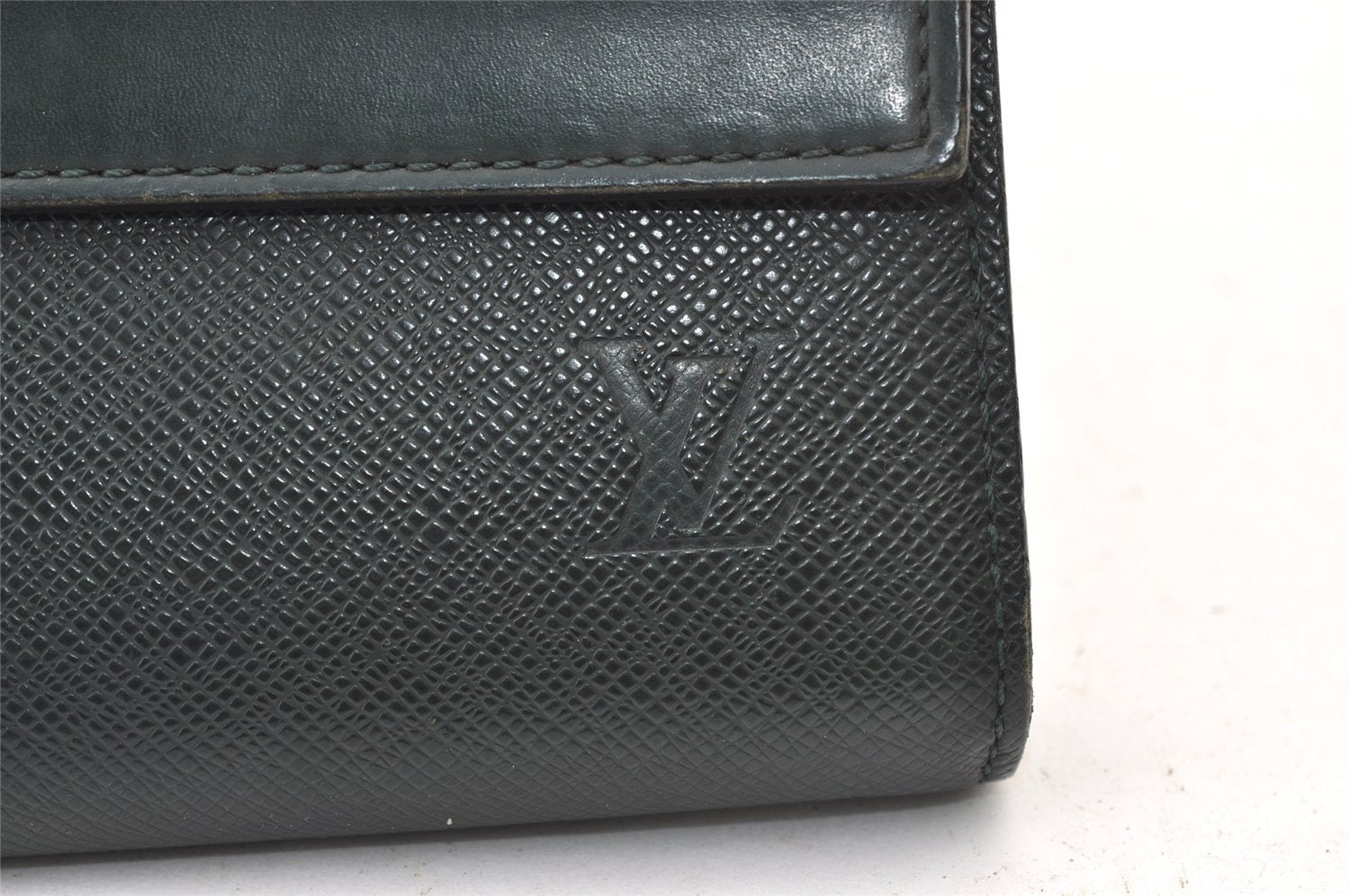 Auth Louis Vuitton Taiga Volga Document case Clutch Bag Green M30204 LV 1032K