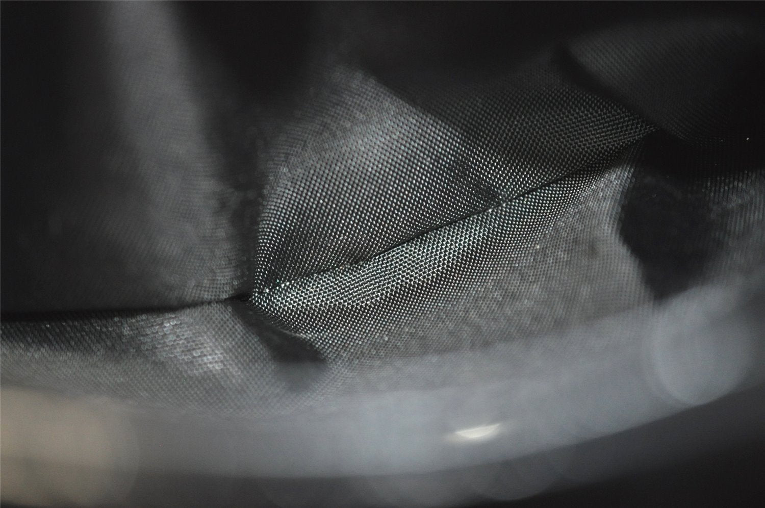 Authentic GUCCI Vintage SOHO Shoulder Cross Body Bag Purse Enamel Black 1034J