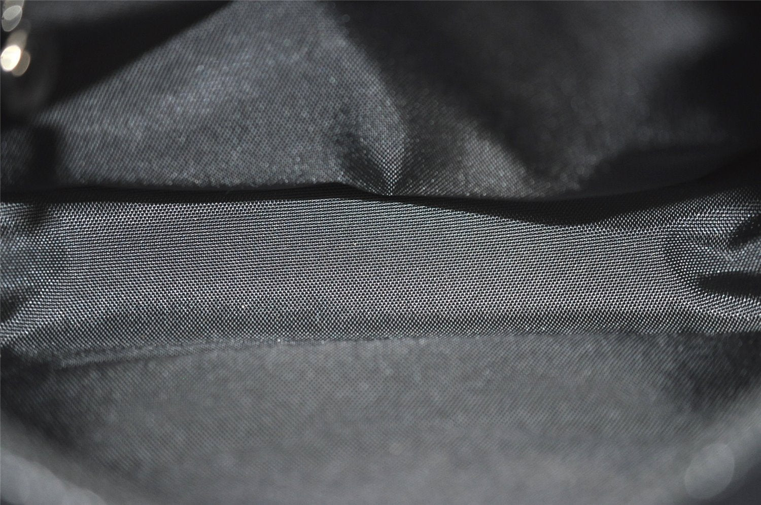 Authentic GUCCI Vintage SOHO Shoulder Cross Body Bag Purse Enamel Black 1034J