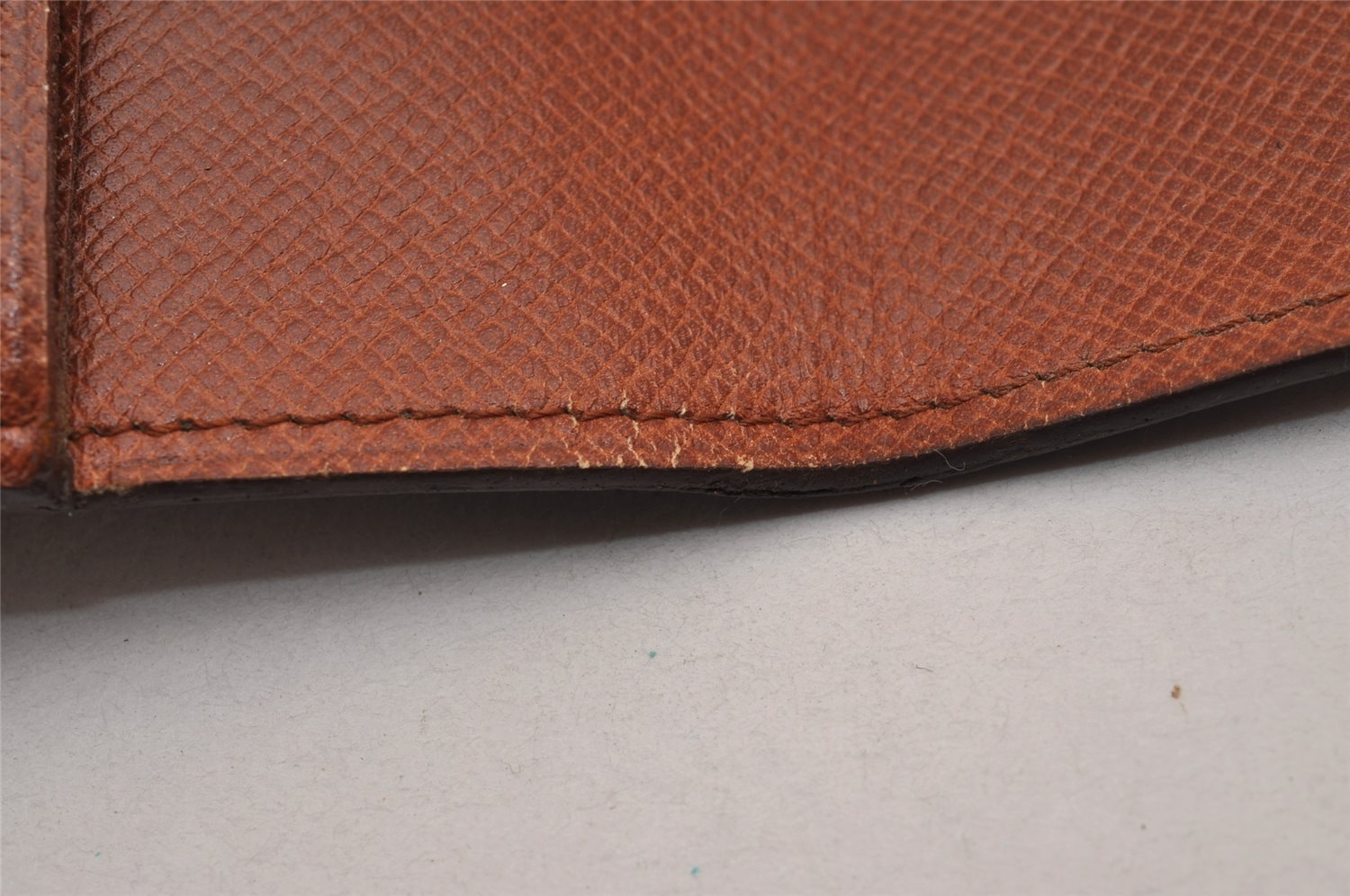 Authentic Louis Vuitton Monogram Agenda Bureau Note book Cover R20001 LV 1040J