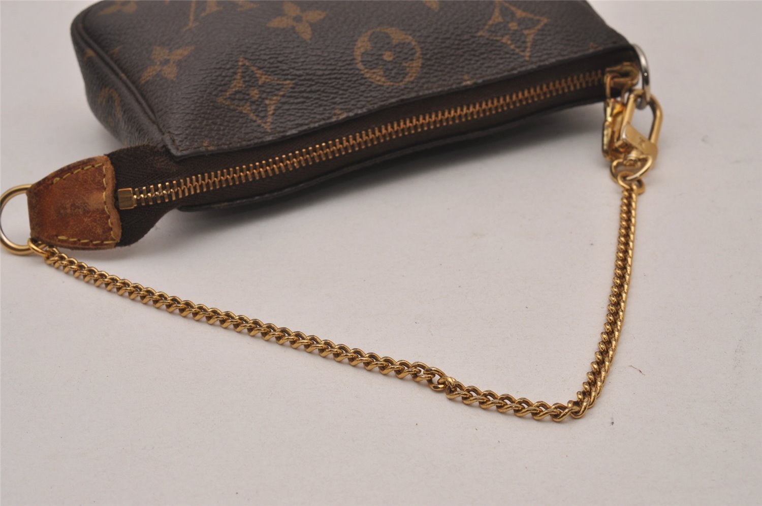 Authentic Louis Vuitton Monogram Mini Pochette Accessoires Pouch M58009 LV 1044J