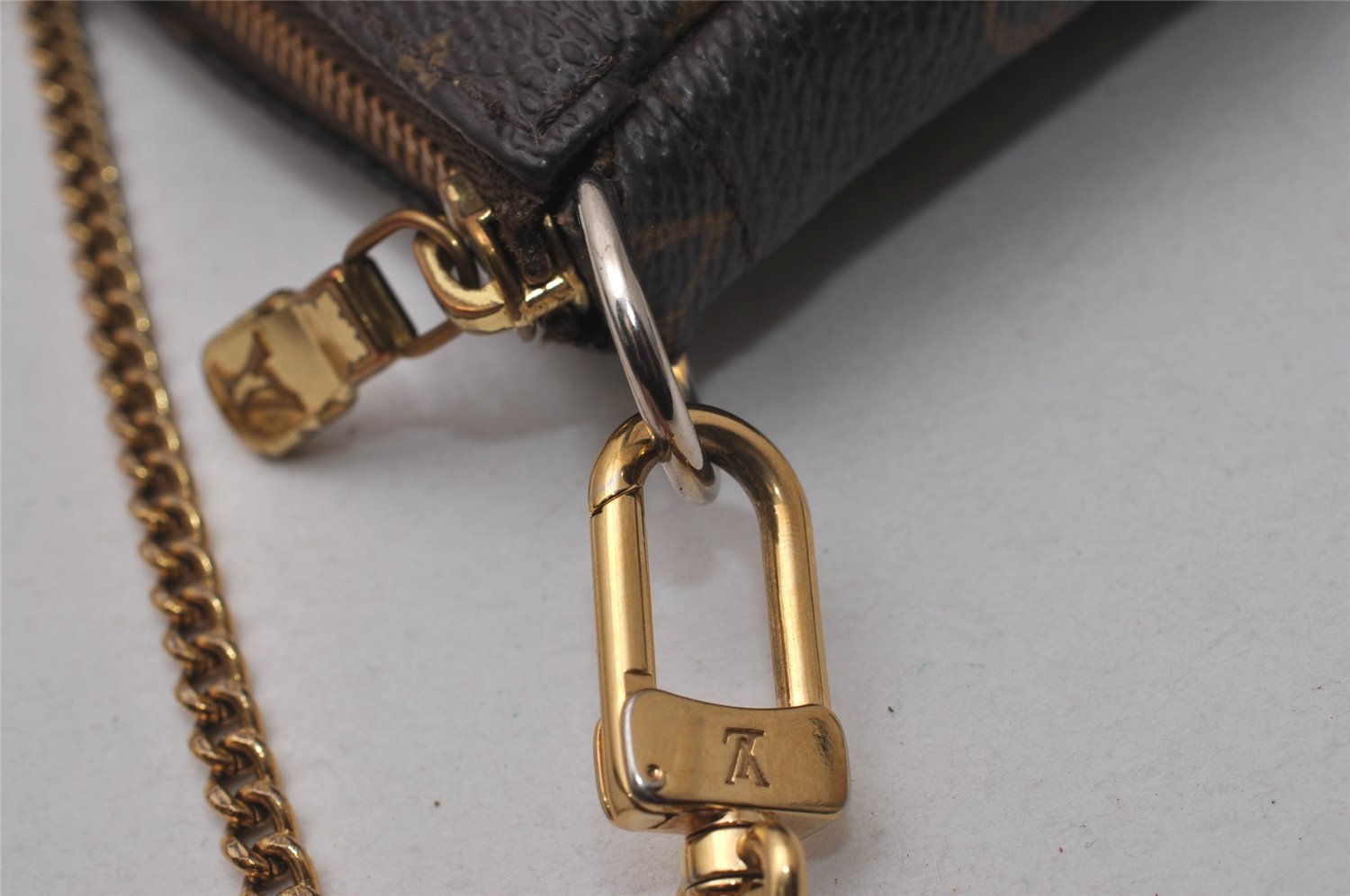 Authentic Louis Vuitton Monogram Mini Pochette Accessoires Pouch M58009 LV 1044J