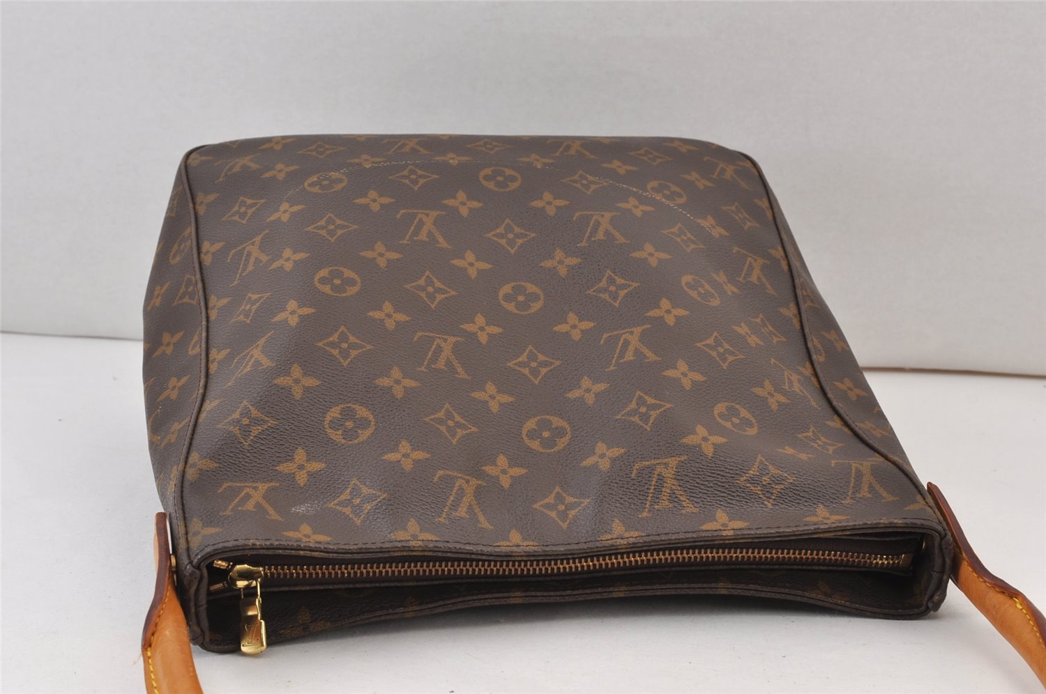 Authentic Louis Vuitton Monogram Looping GM Shoulder Bag M51145 LV 1047K