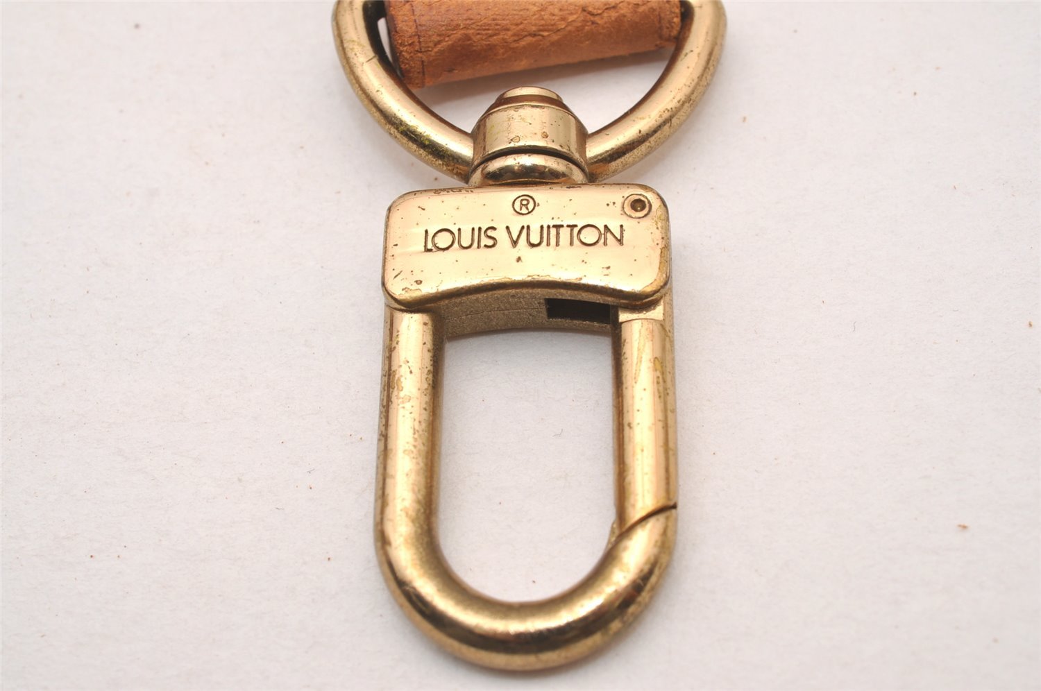 Authentic Louis Vuitton Leather Shoulder Strap Beige 40.9