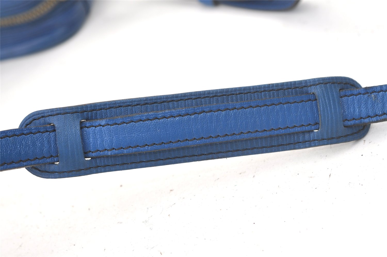 Authentic Louis Vuitton Epi Trocadero 24 Blue Shoulder Cross Bag Old Model 1063K