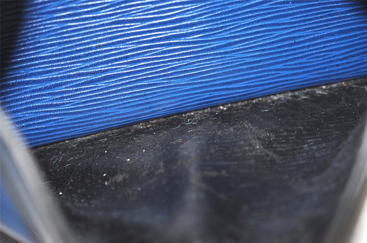 Authentic Louis Vuitton Epi Trocadero 24 Blue Shoulder Cross Bag Old Model 1063K