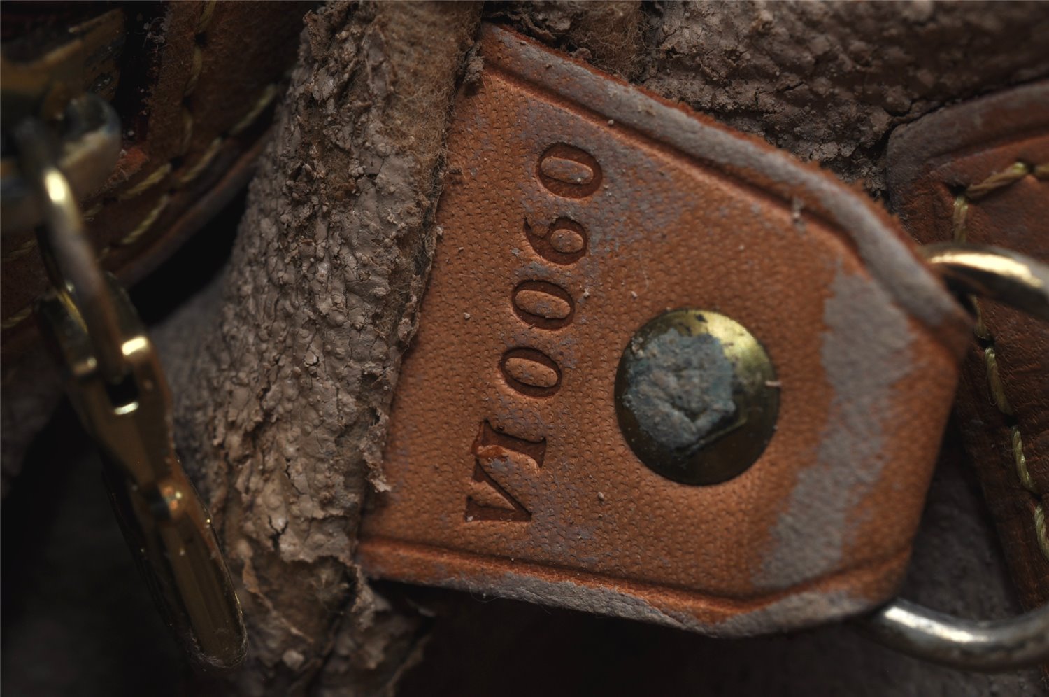 Authentic Louis Vuitton Monogram Bucket PM Shoulder Tote Bag M42238 Junk 1064K