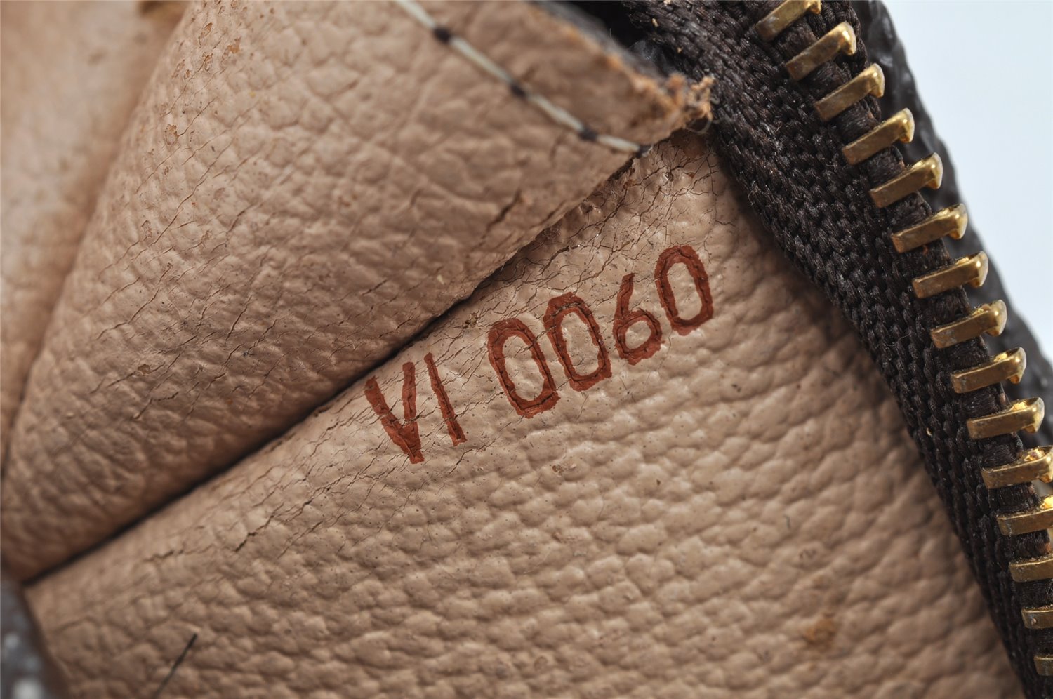 Authentic Louis Vuitton Monogram Bucket PM Shoulder Tote Bag M42238 Junk 1064K