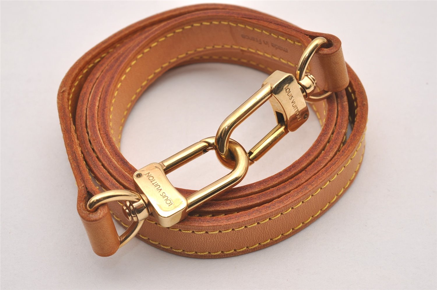 Authentic Louis Vuitton Leather Shoulder Strap Beige 39.4