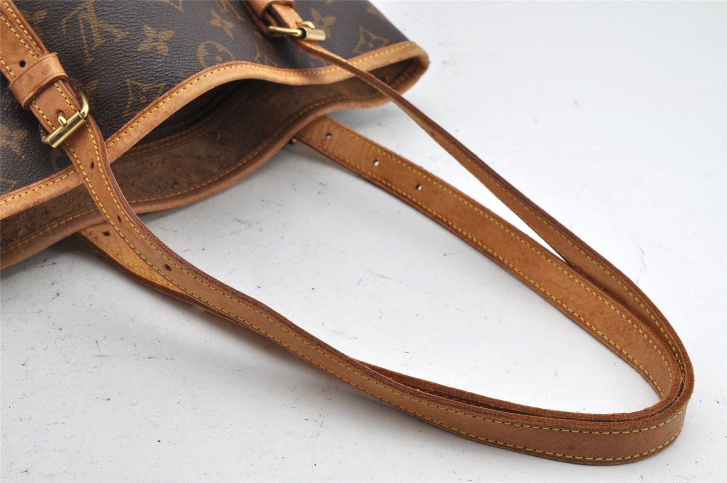 Authentic Louis Vuitton Monogram Bucket GM Shoulder Tote Bag M42236 Junk 1074K