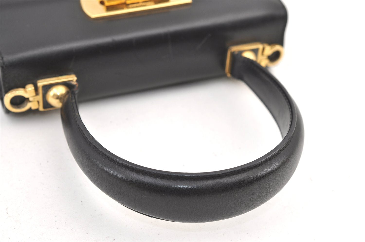 Authentic Salvatore Ferragamo Gancini Leather 2Way Shoulder Hand Bag Black 1076K