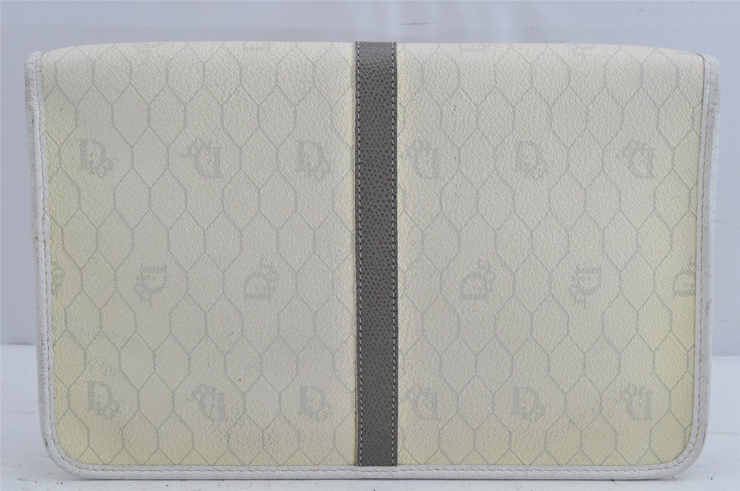Authentic Christian Dior Honeycomb Chain Shoulder Bag PVC Leather White 1079K